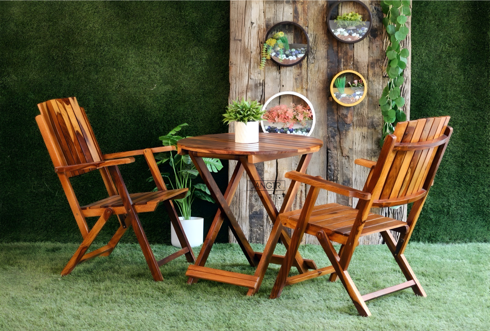 Elevate your outdoor space with our sheesham wood Terrace Outdoor Chair Table Set. Buy folding designed chair table set for your balcony near you in Bangalore!