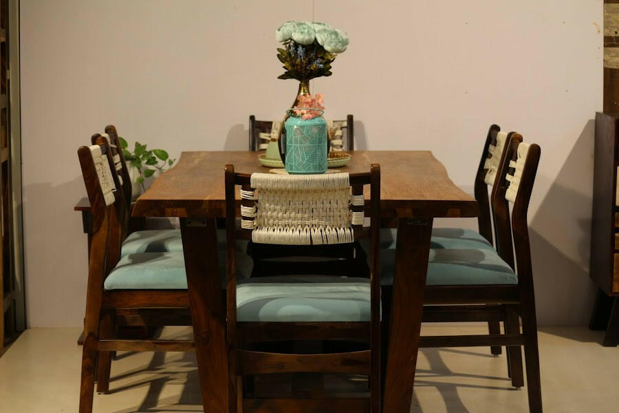 upgrade your dining area with our Natural Live edge Dining Table, made with Premium sheesham wood. Shop Luxury six seater Dining Tables near you in Bangalore