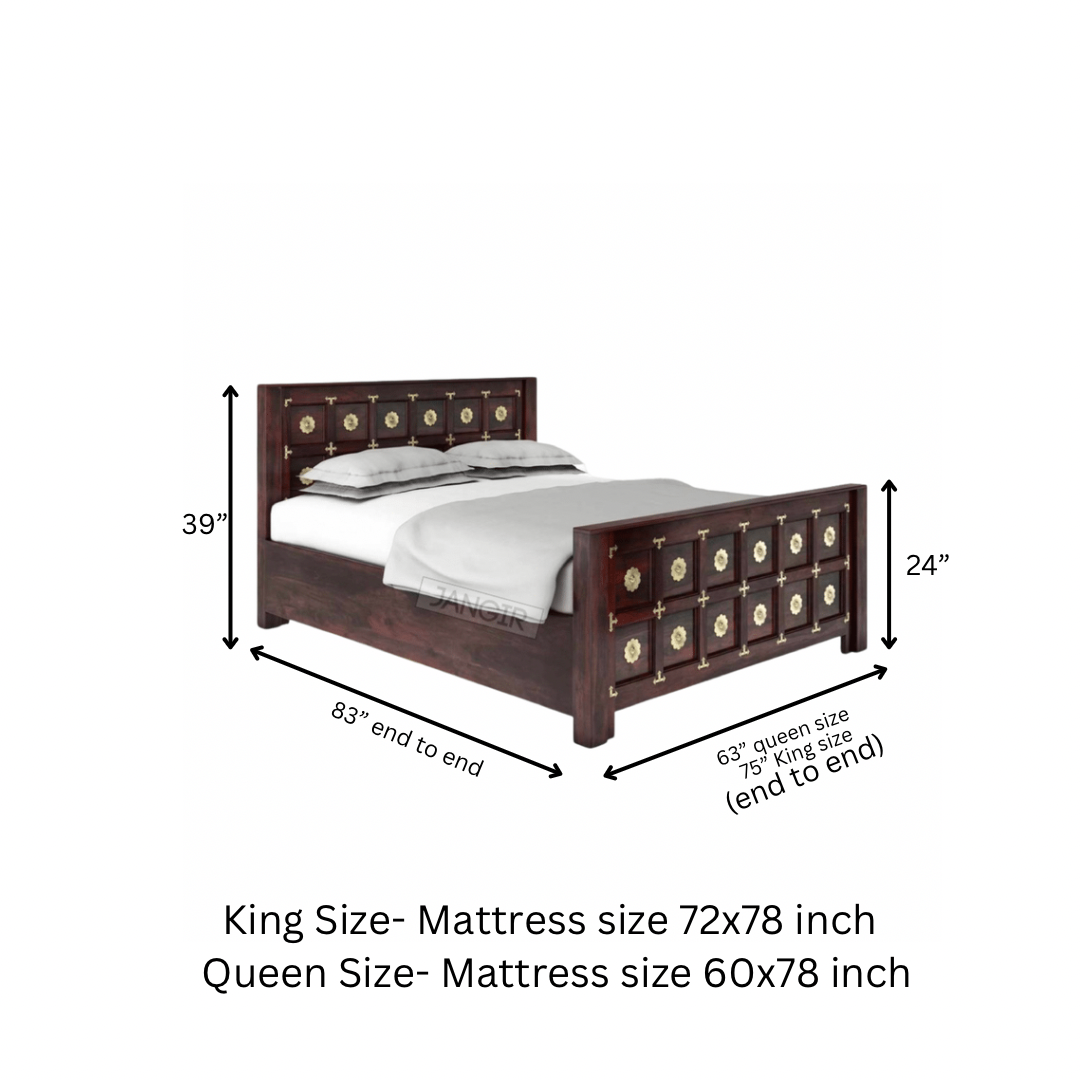 Transform your bedroom with our Roman Brass Wooden Bed, Crafted with sheesham wood. Explore our antique and vintage wooden beds, adorned with charming brass accents in Bangalore